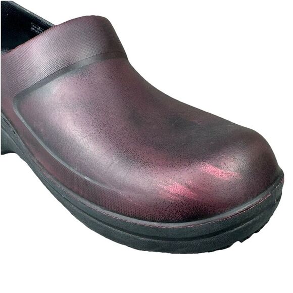 CROCS Clogs Shoes Women's Sz 8 Black & Burgundy Neria Pro II Dual Distressed - Picture 11 of 13